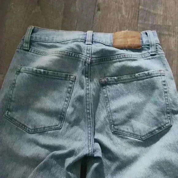 Aeropostale mom jean Jeans - Picture 3 of 3